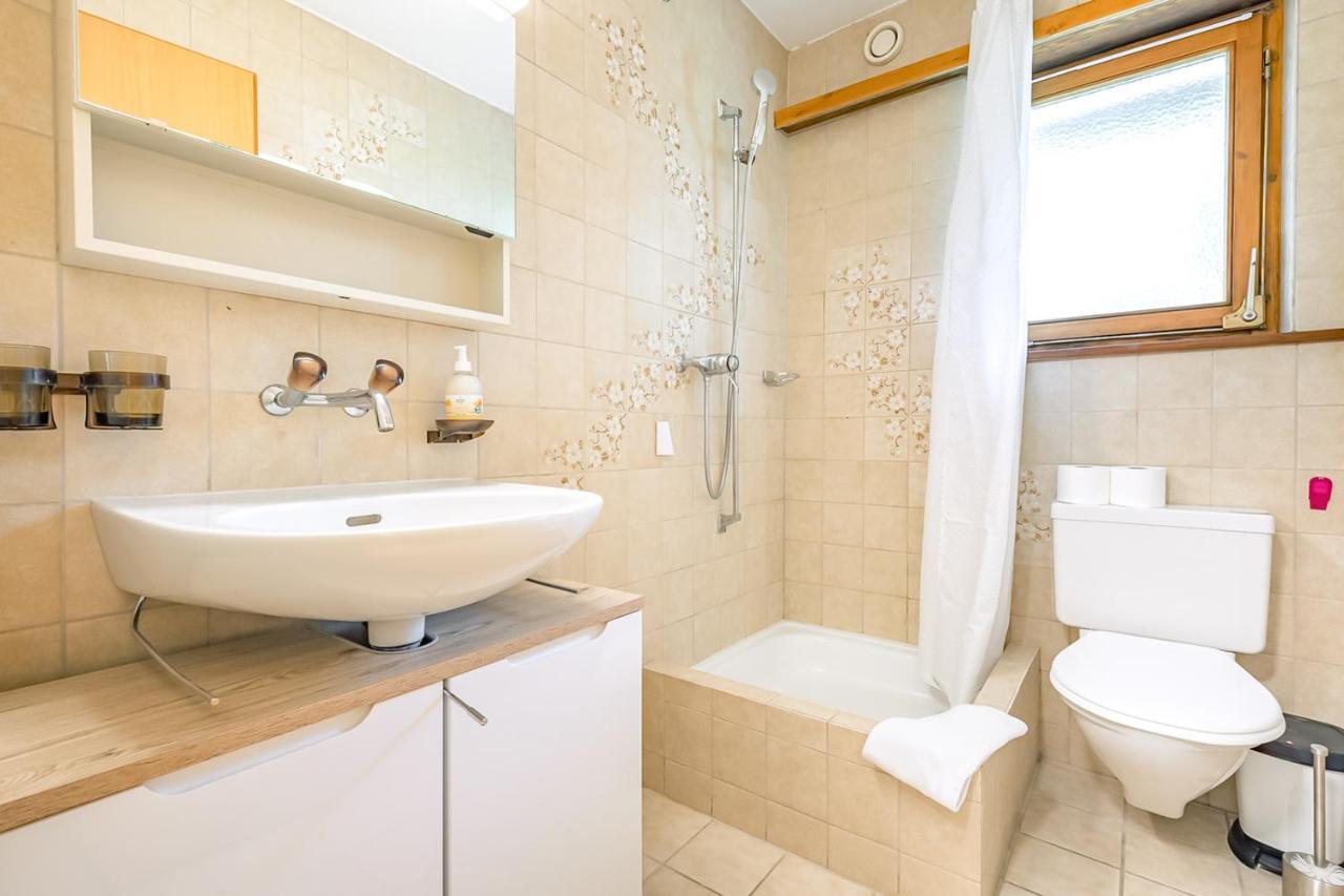 Lauberhorn Apartment - Aare Jungfrau Ag กรินเดลวัลด์ ภายนอก รูปภาพ