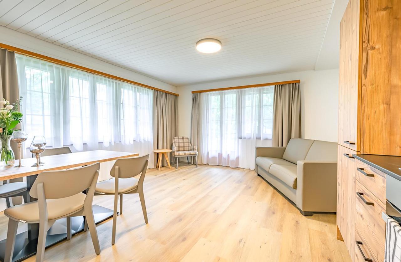 Lauberhorn Apartment - Aare Jungfrau Ag กรินเดลวัลด์ ภายนอก รูปภาพ